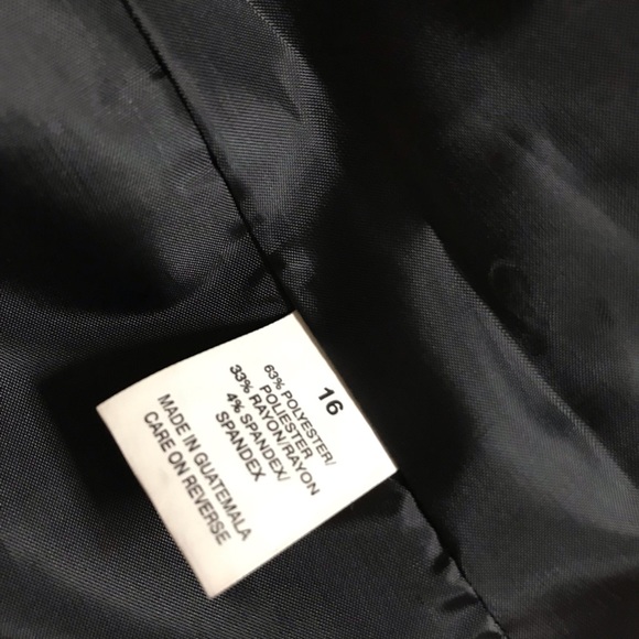 Black Blazer - Picture 8 of 9